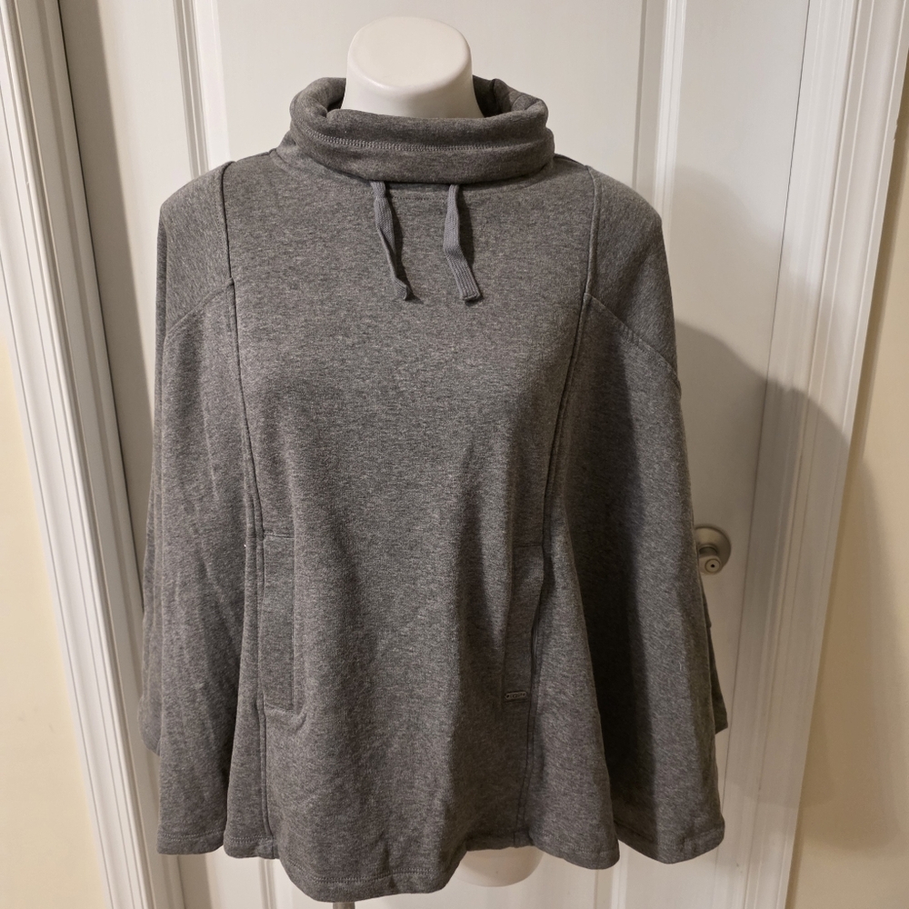 UGG Small Gray Poncho